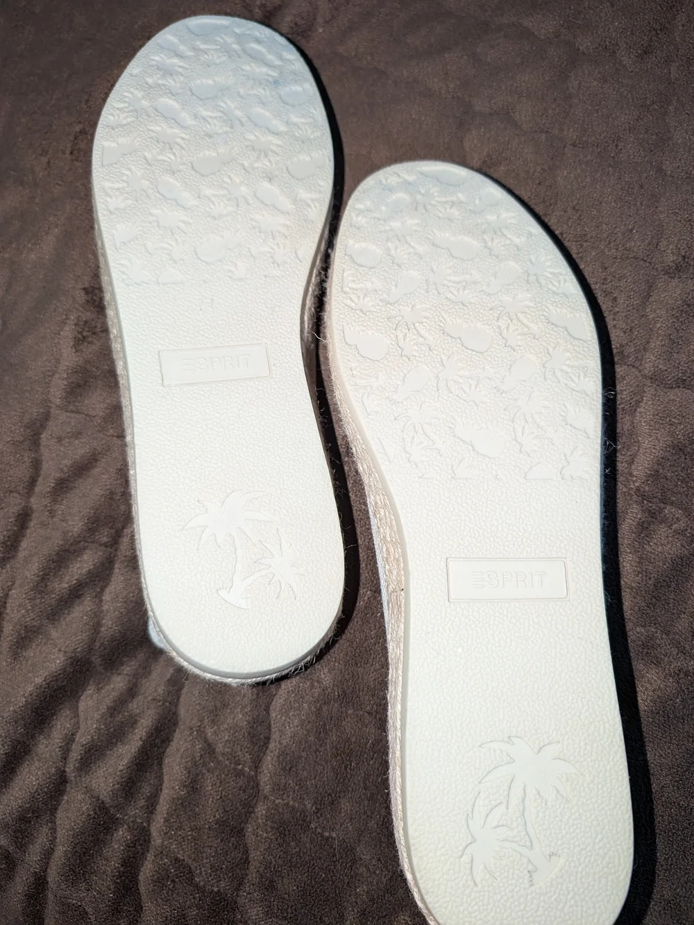 Esprit casual slip